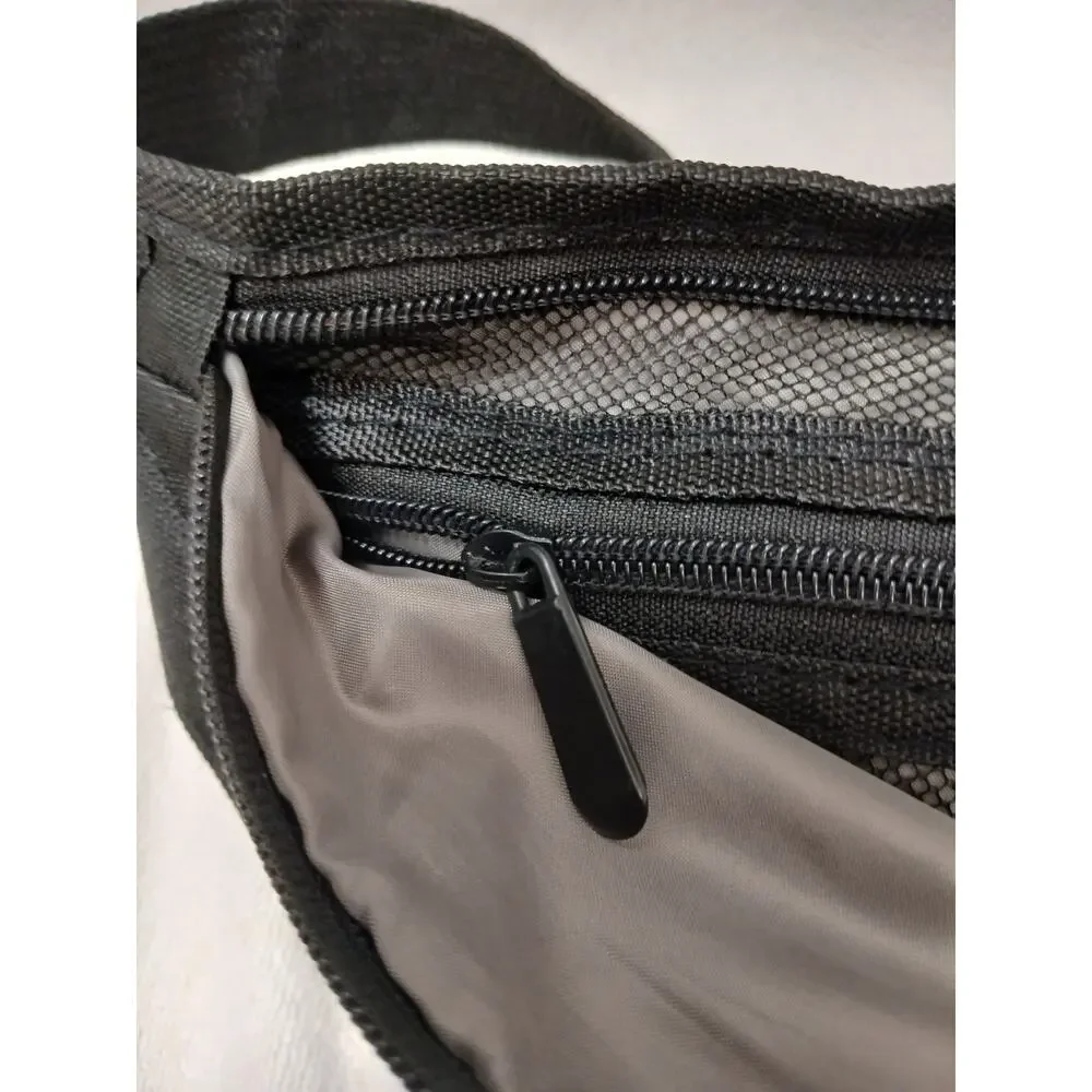 Supreme Fanny Pack Cross Body Bag Black Red Logo‎ See Missing Zipper Pull Sporty